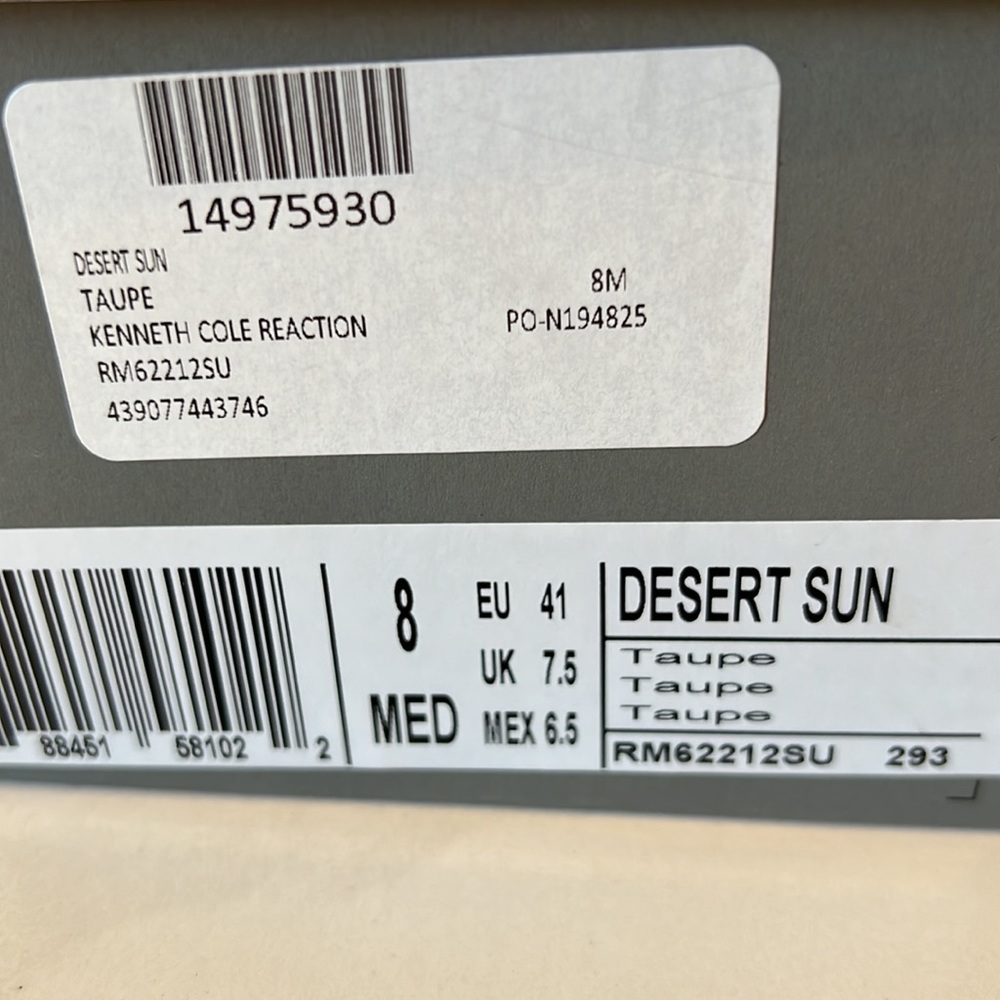 Kenneth Cole boys chukka boots, size 8 - Picture 6 of 7